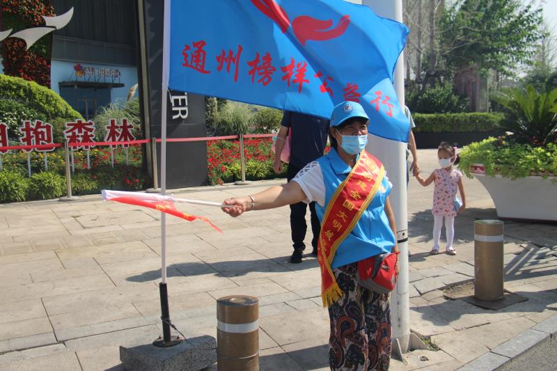 <strong>青草美女操逼视频</strong>